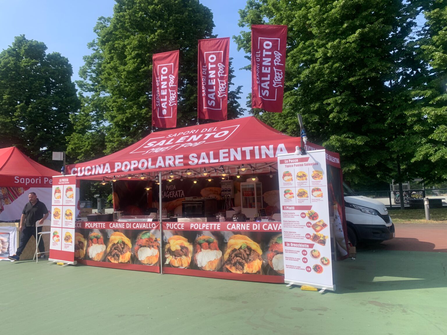 stand streed food